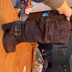Women’s Brown Suede Boots